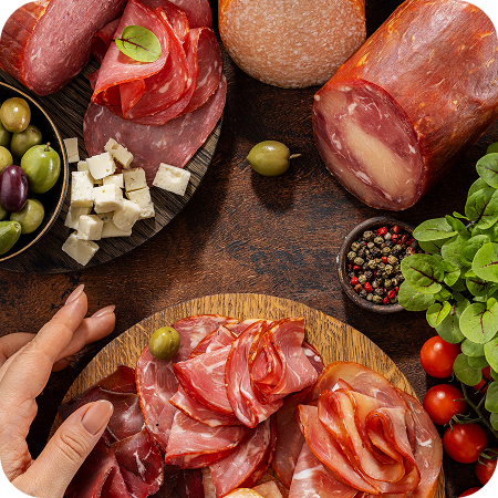 Мясные деликатесы